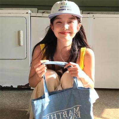 鬼马小精灵：新生报到 封面